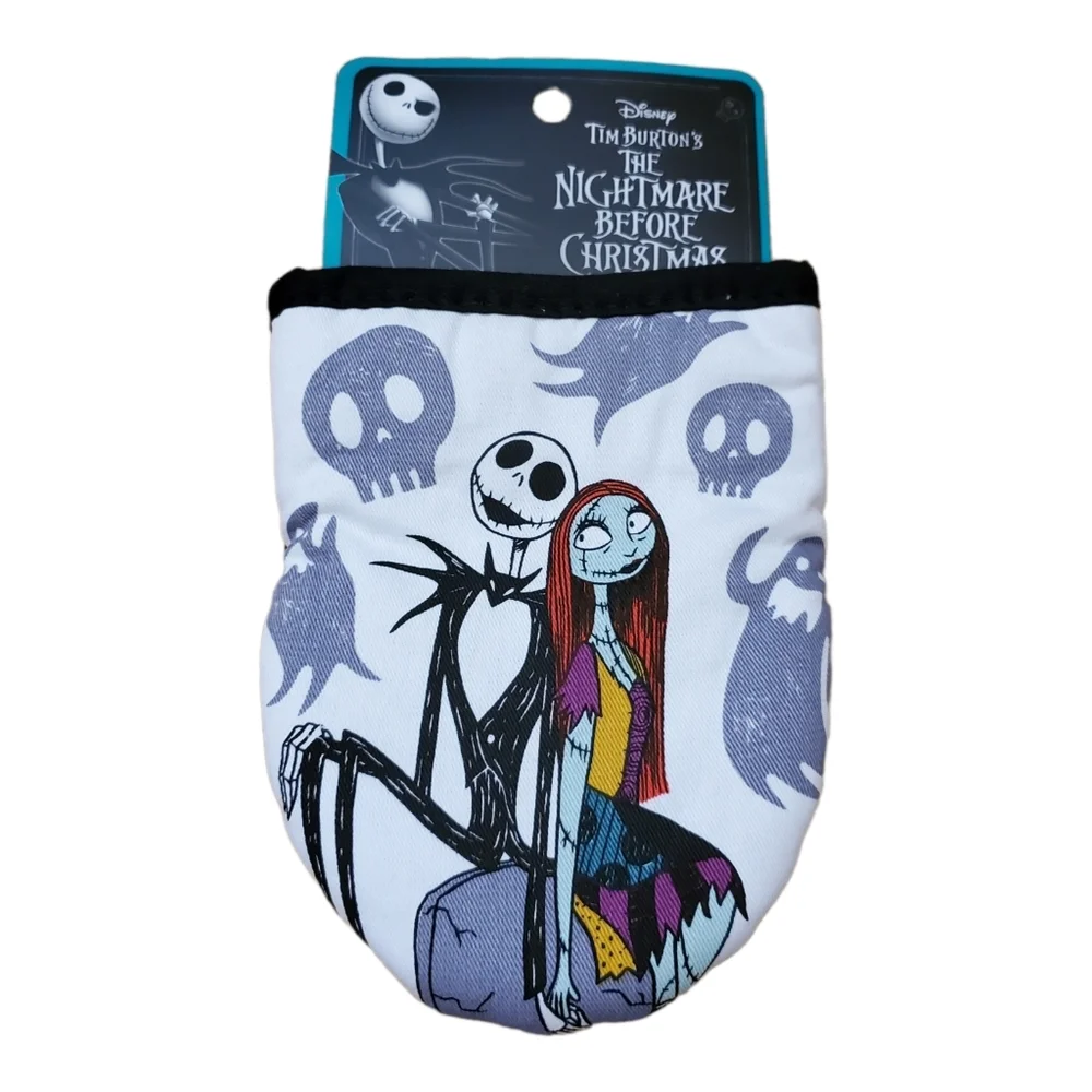 New Disney Nightmare Before Christmas Jack & Sally Gravestone Halloween Oven Mit